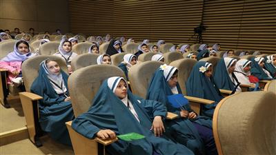 برگزاری مراسم اختتامیه طرح سفیر استاندارد و تجلیل از برگزیدگان مسابقه دانش آموزی در استاندارد فارس
